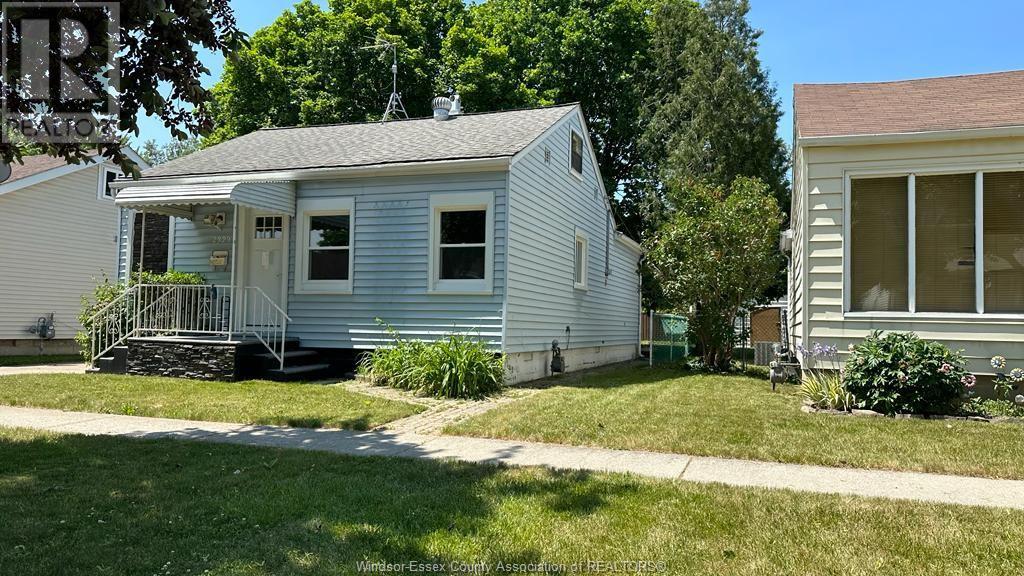2329 ELSMERE