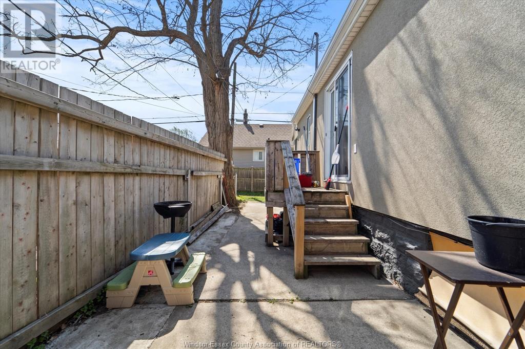 2408 HIGHLAND AVENUE
