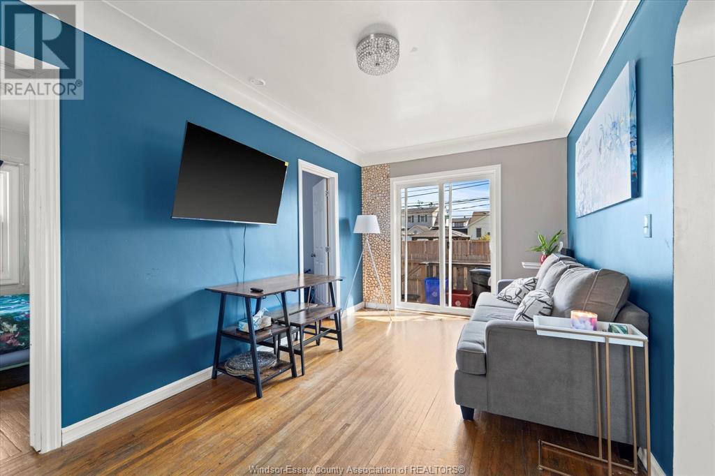 2408 HIGHLAND AVENUE
