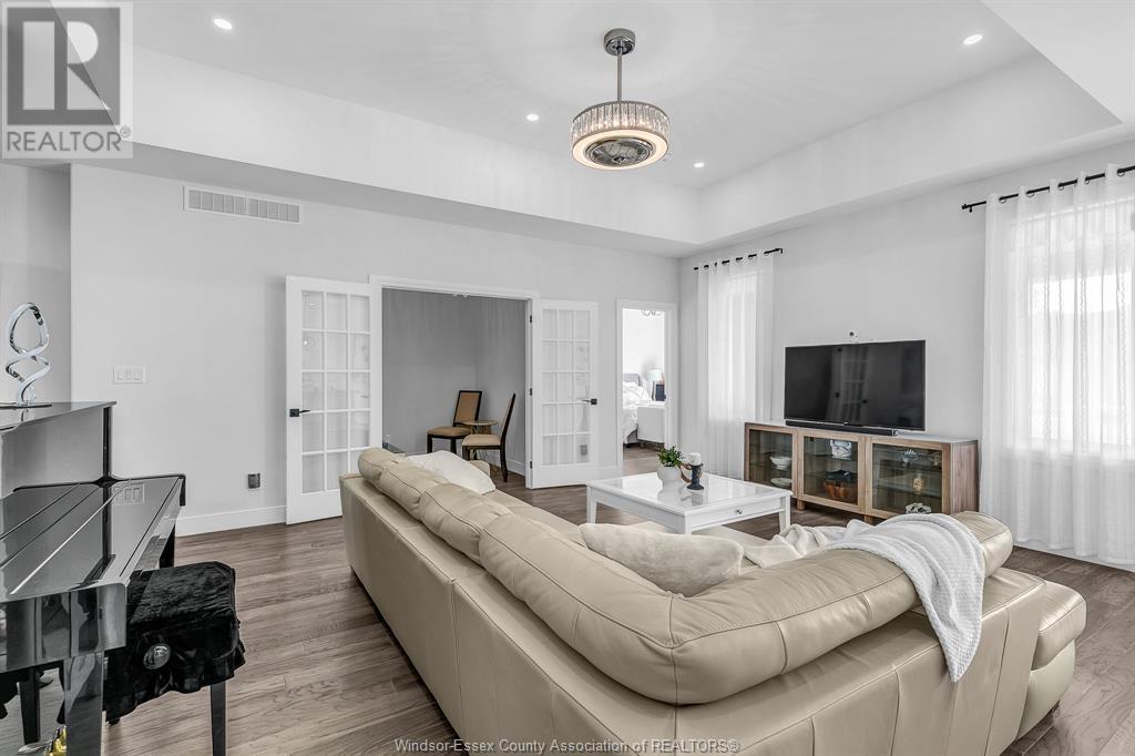265 ROBINSON AVENUE