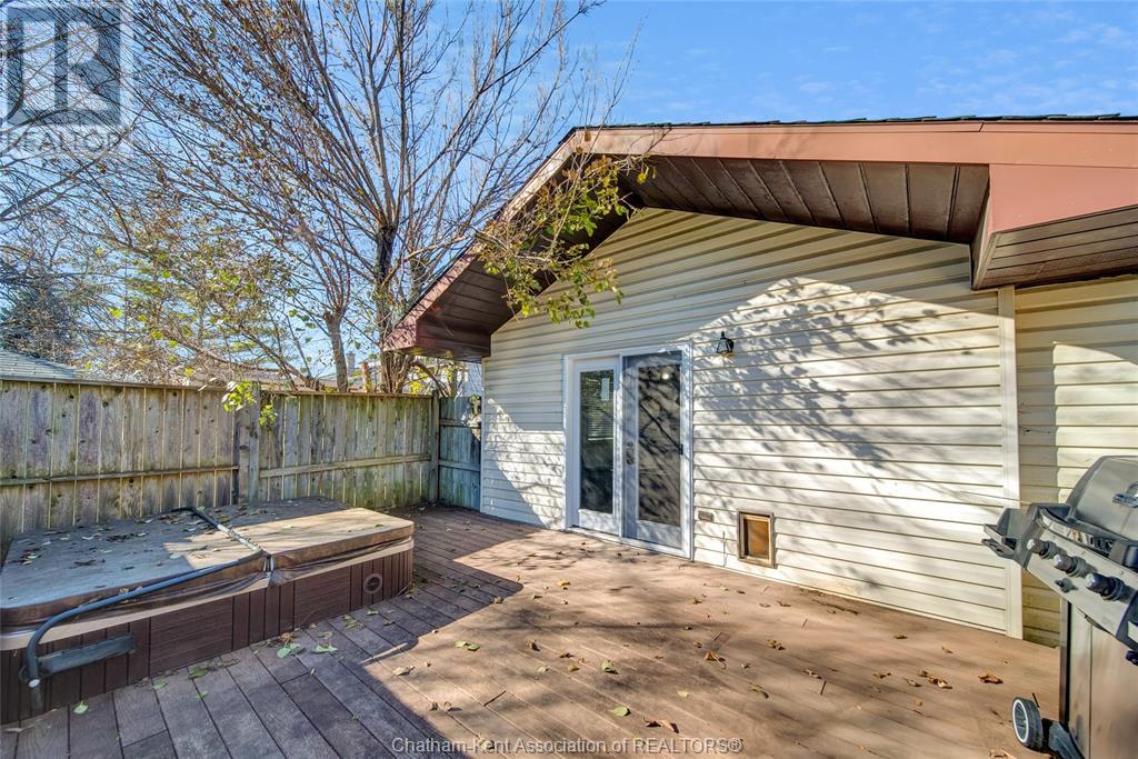 46 OXLEY DRIVE