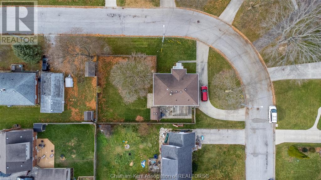 12 Simonton DRIVE