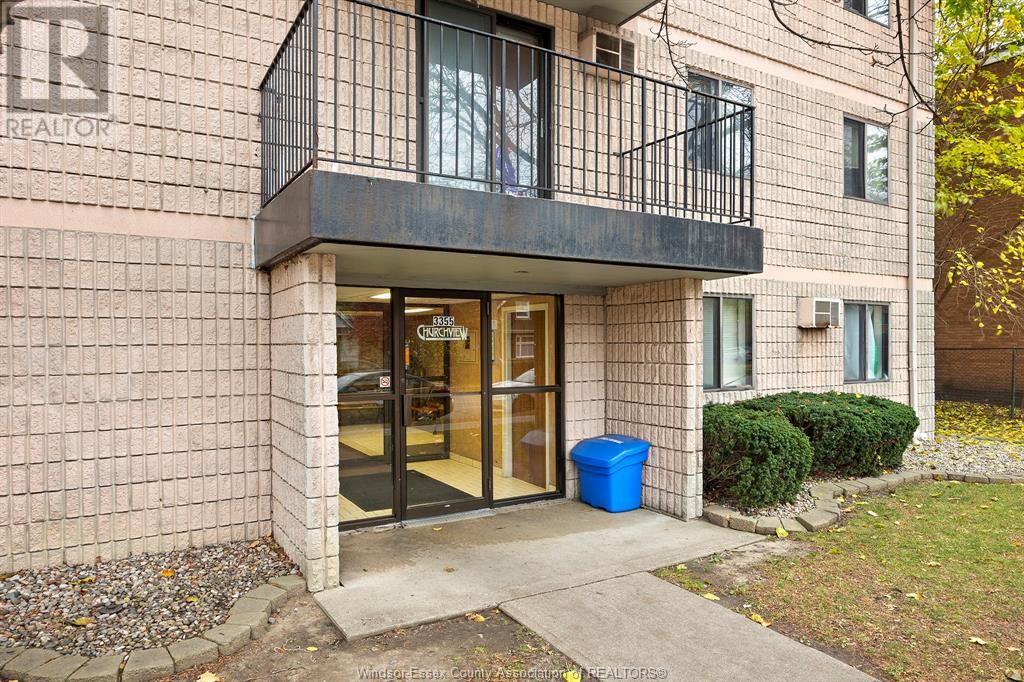 3355 SANDWICH STREET Unit# 203, #203