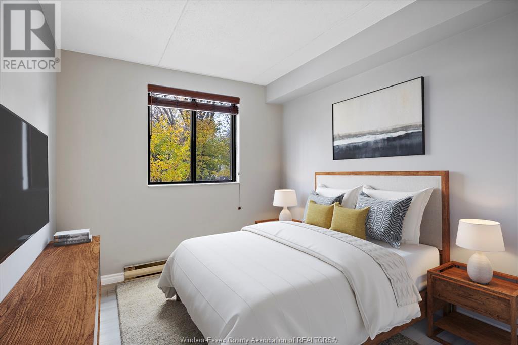 3355 SANDWICH STREET Unit# 203, #203