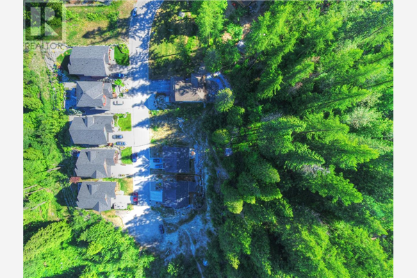 2914 CEDAR CRESCENT, Rossland