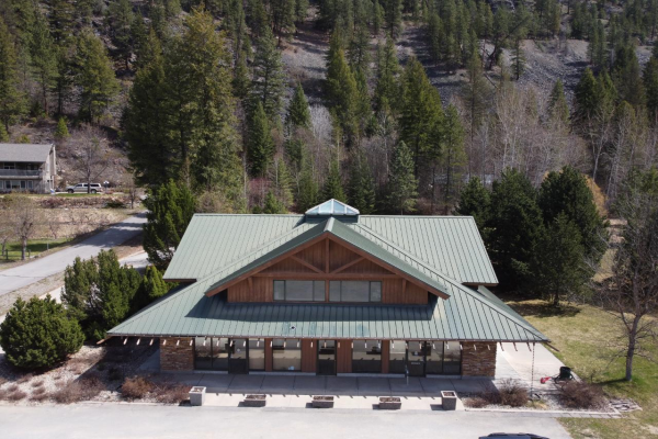 1746 SANDNER FRONTAGE ROAD, Christina Lake