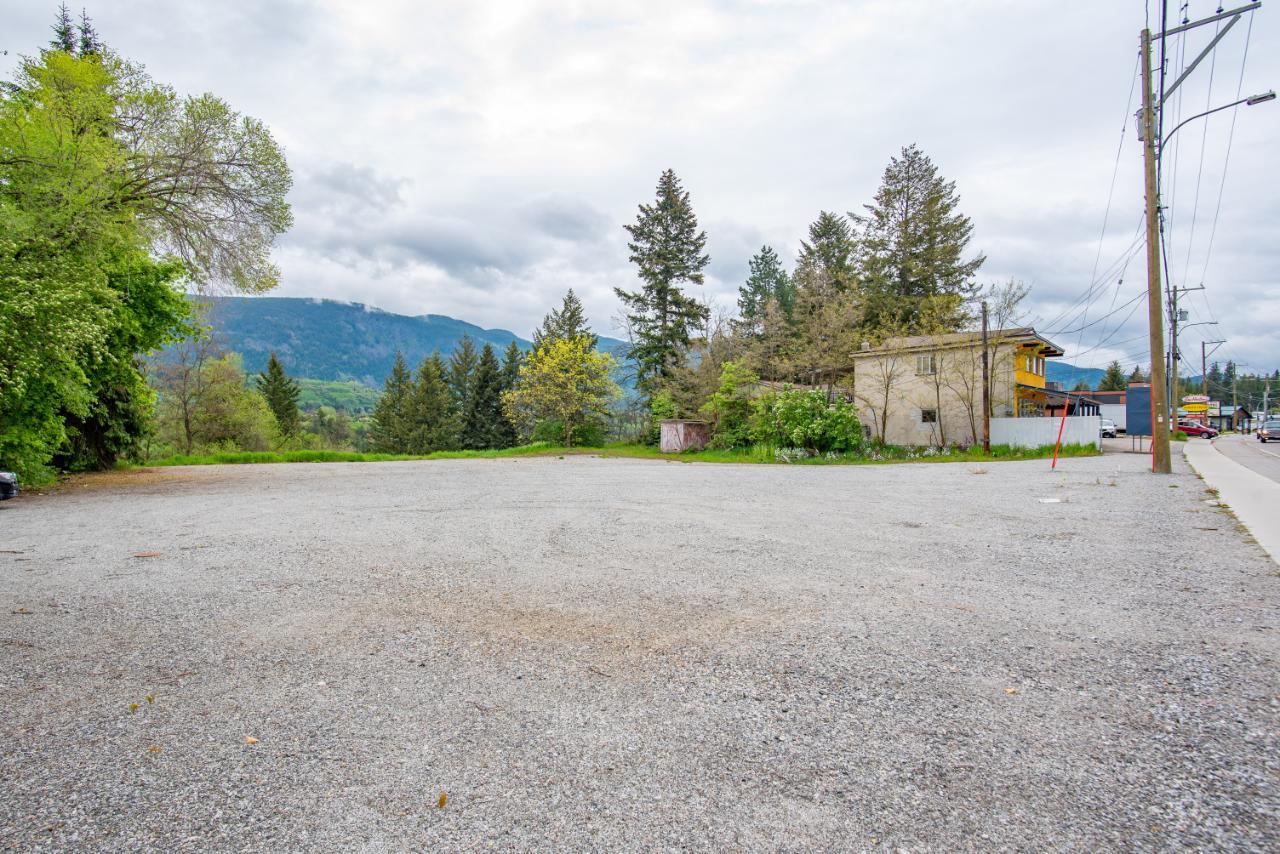 Listing 2465241 - Large Photo # 18