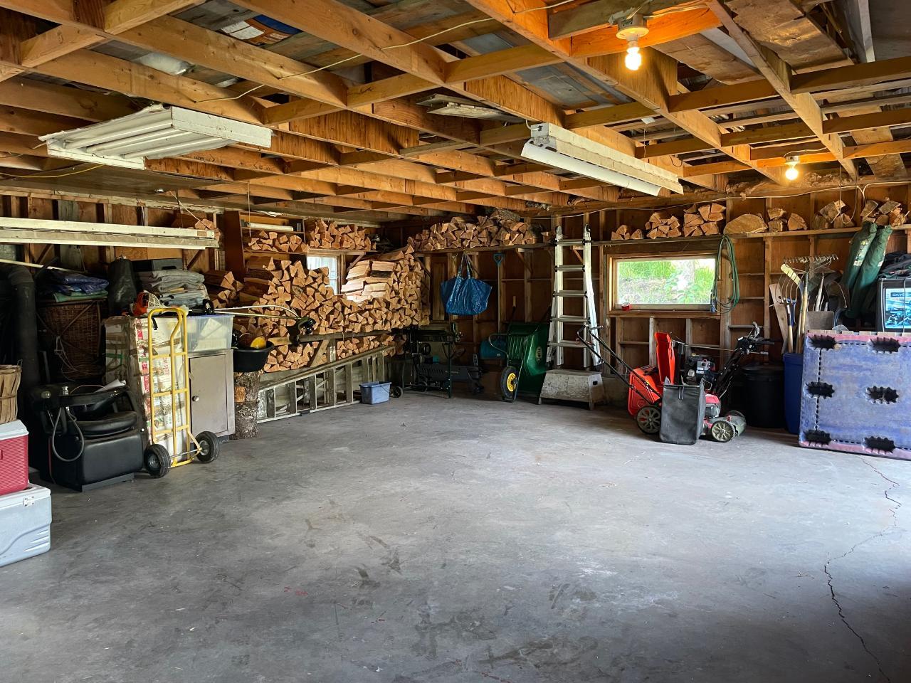 Listing 2465780 - Large Photo # 15
