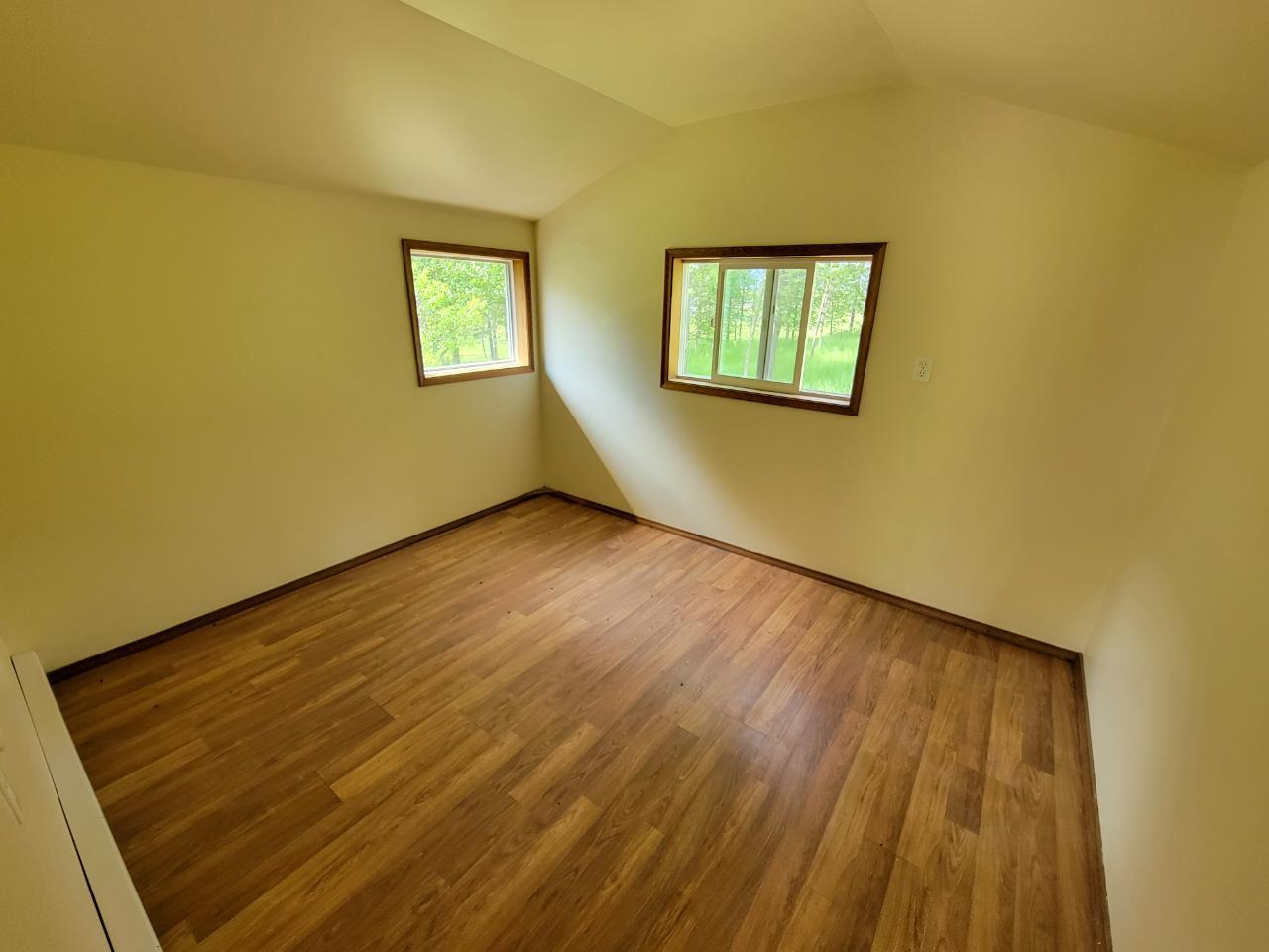 Listing 2465780 - Large Photo # 33