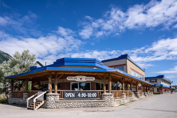 561 HIGHWAY 3, Fernie