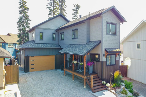 1305 BRIARWOOD PLACE, Sparwood