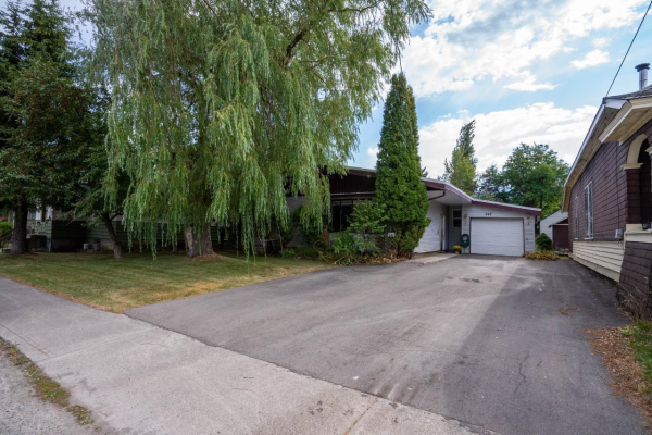 242 2ND AVENUE, Fernie