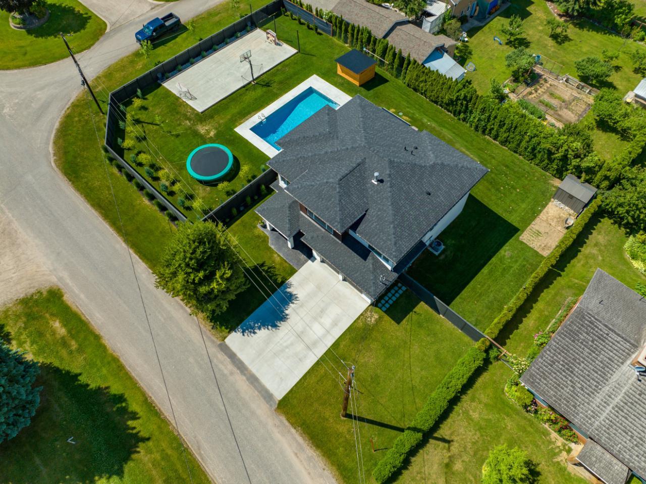 Listing 2469284 - Large Photo # 4