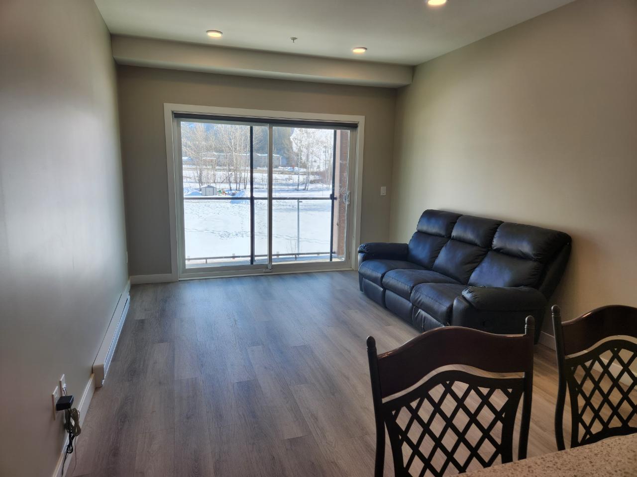 Listing 2469558 - Large Photo # 6