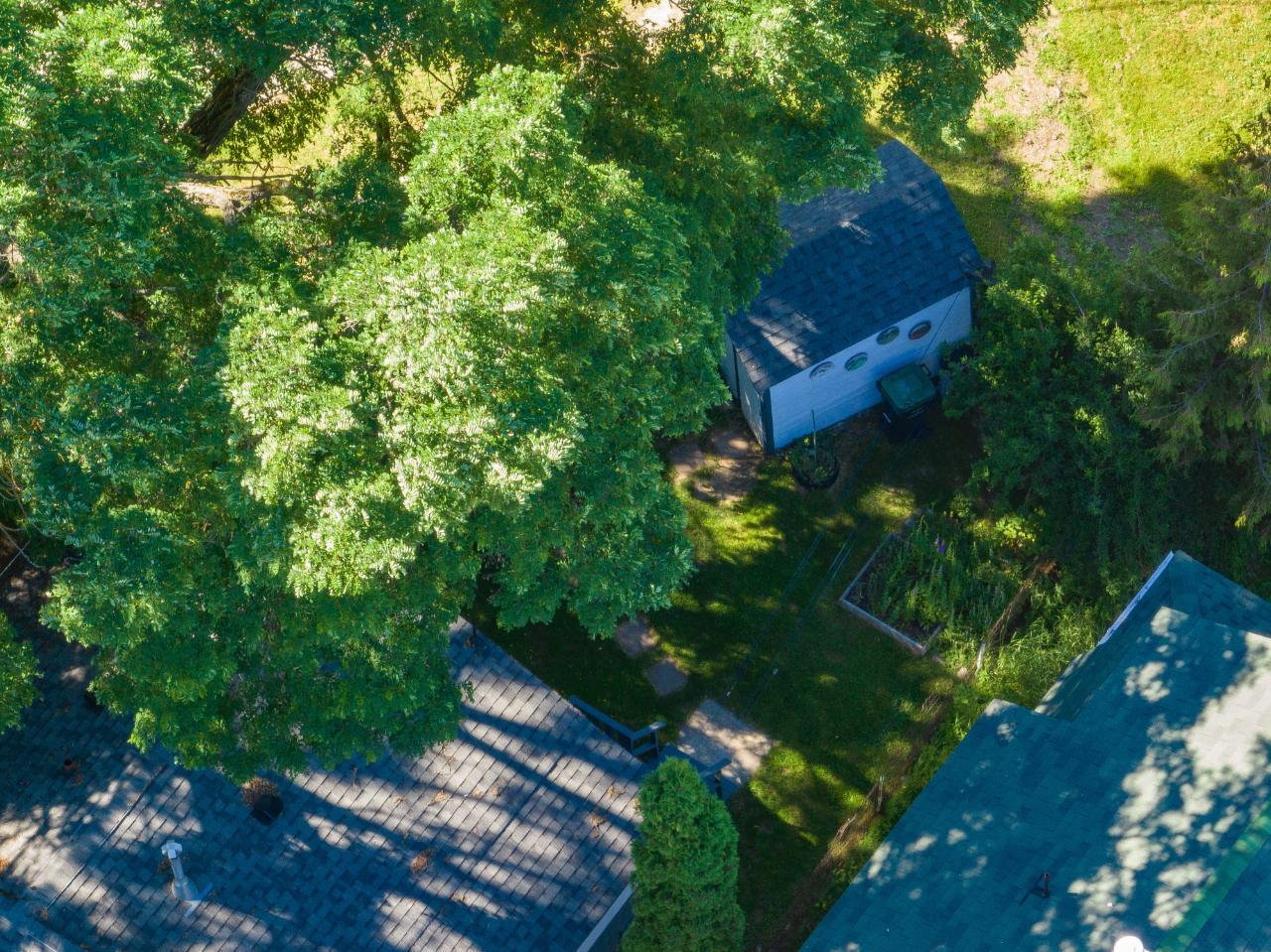 Listing 2470512 - Large Photo # 25
