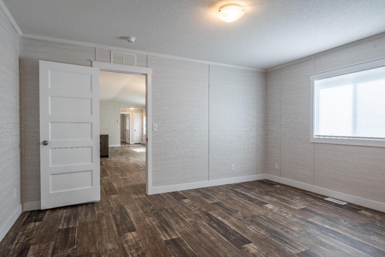 Listing 2471798 - Large Photo # 19