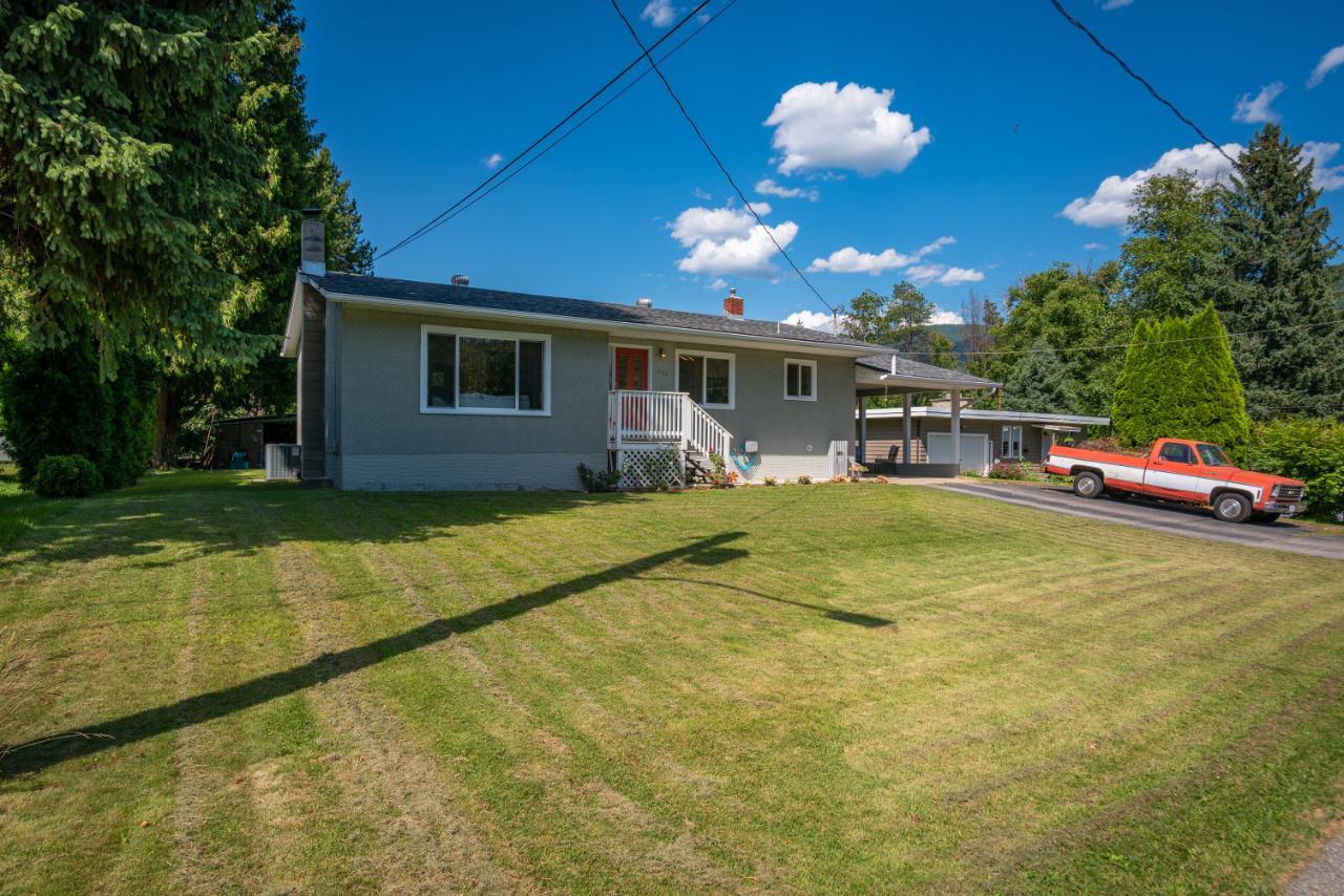 Listing 2471998 - Large Photo # 1