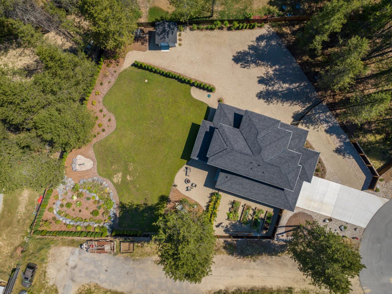 Listing 2472591 - Large Photo # 3