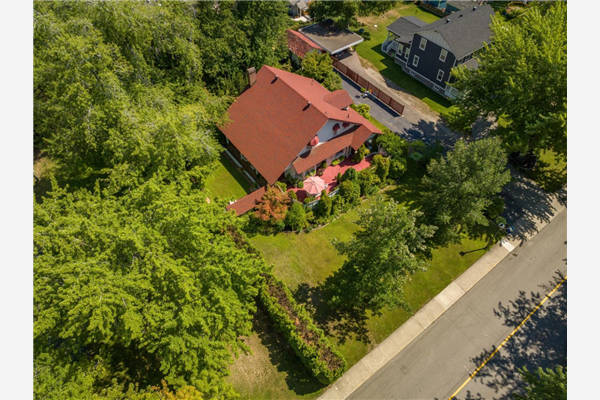 310 KOOTENAY AVENUE, Trail