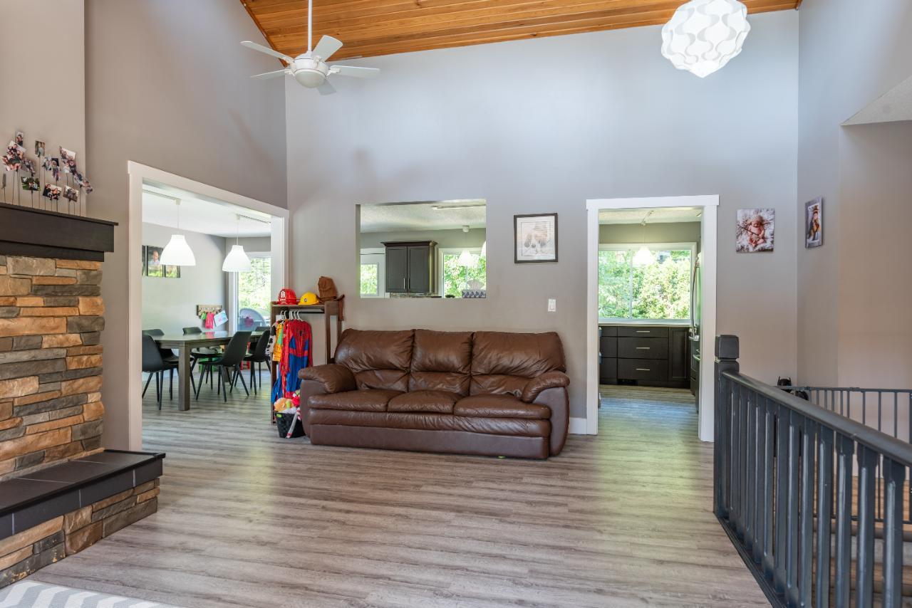 Listing 2472877 - Large Photo # 18