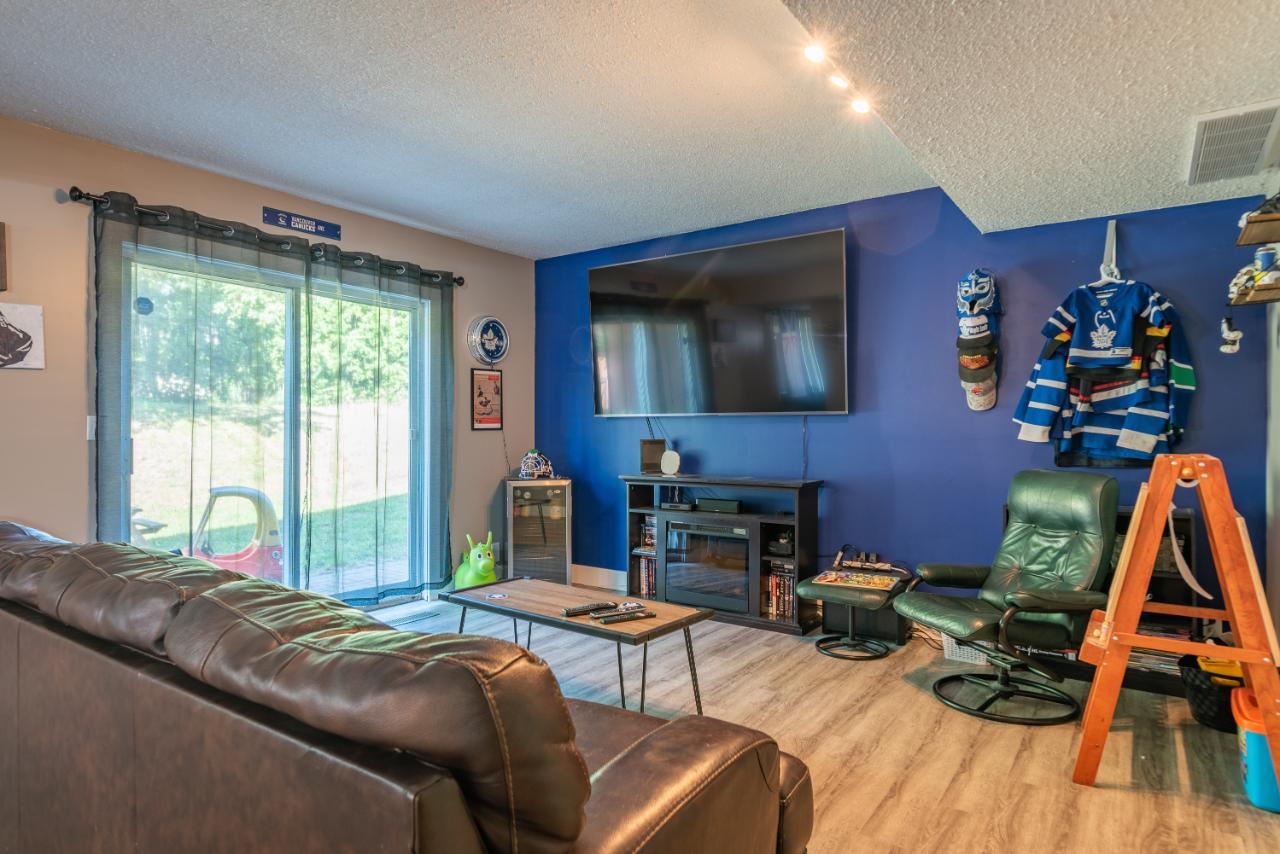 Listing 2472877 - Large Photo # 45