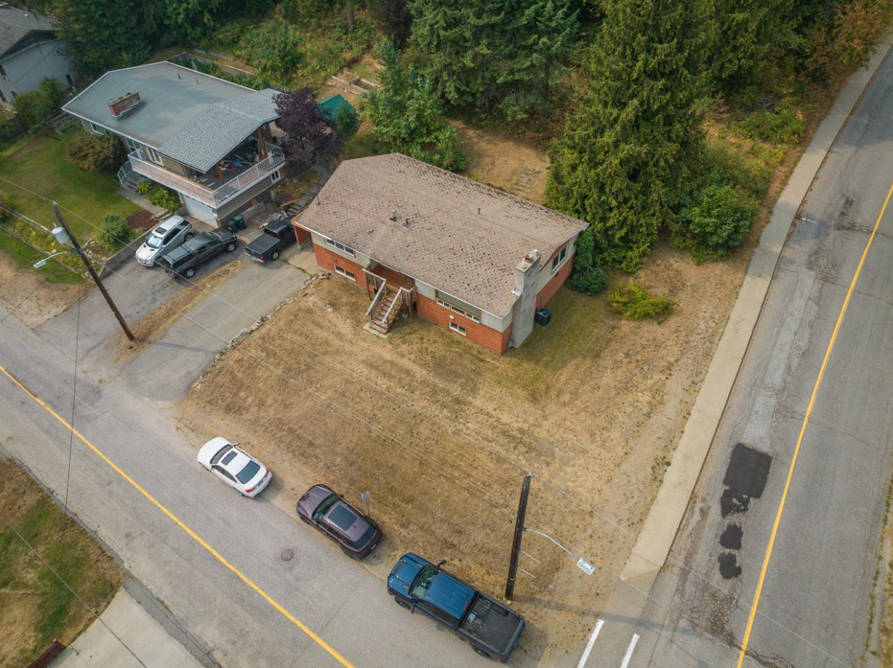 Listing 2472938 - Large Photo # 3