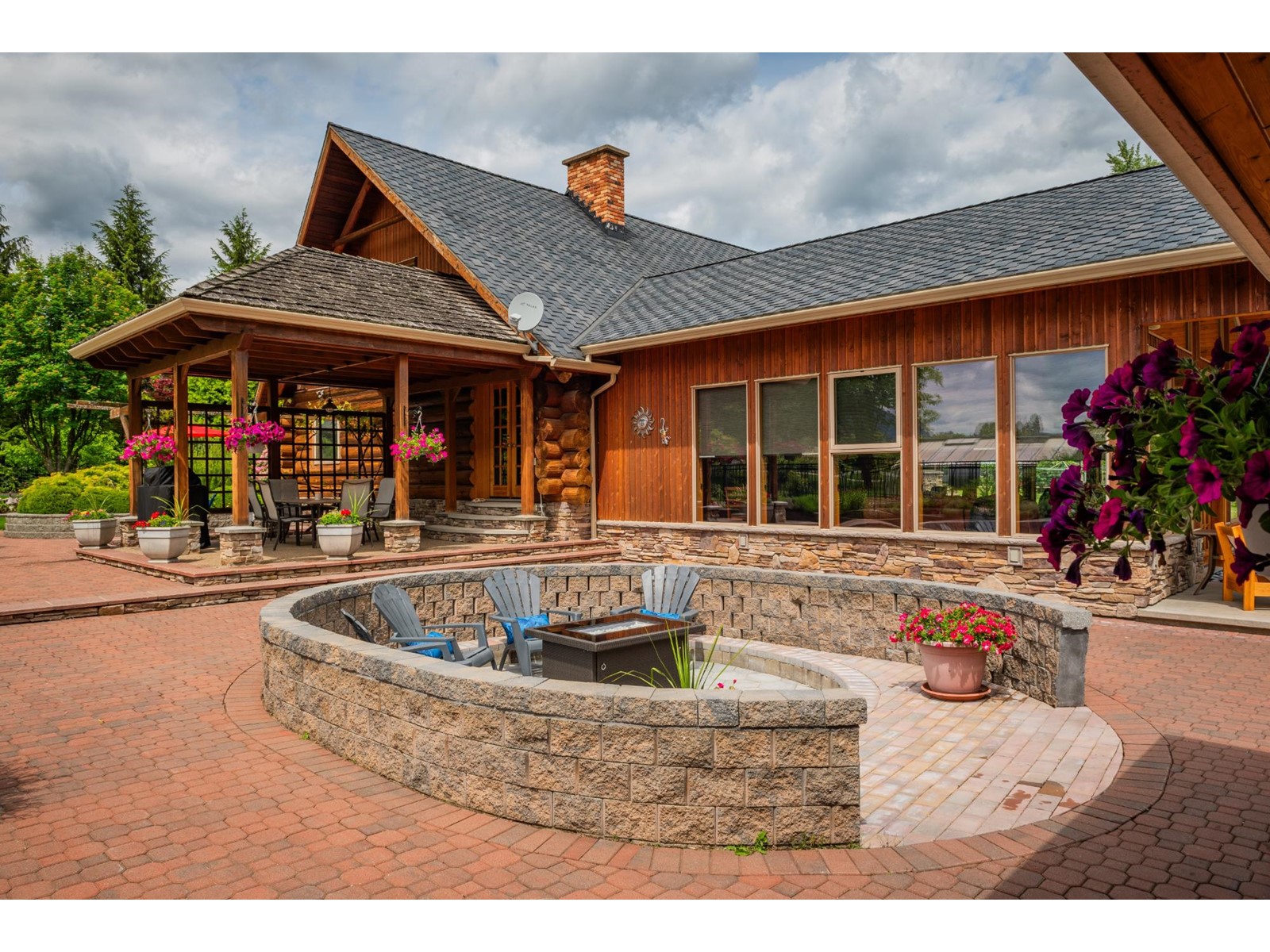 Listing 2472963 - Large Photo # 13