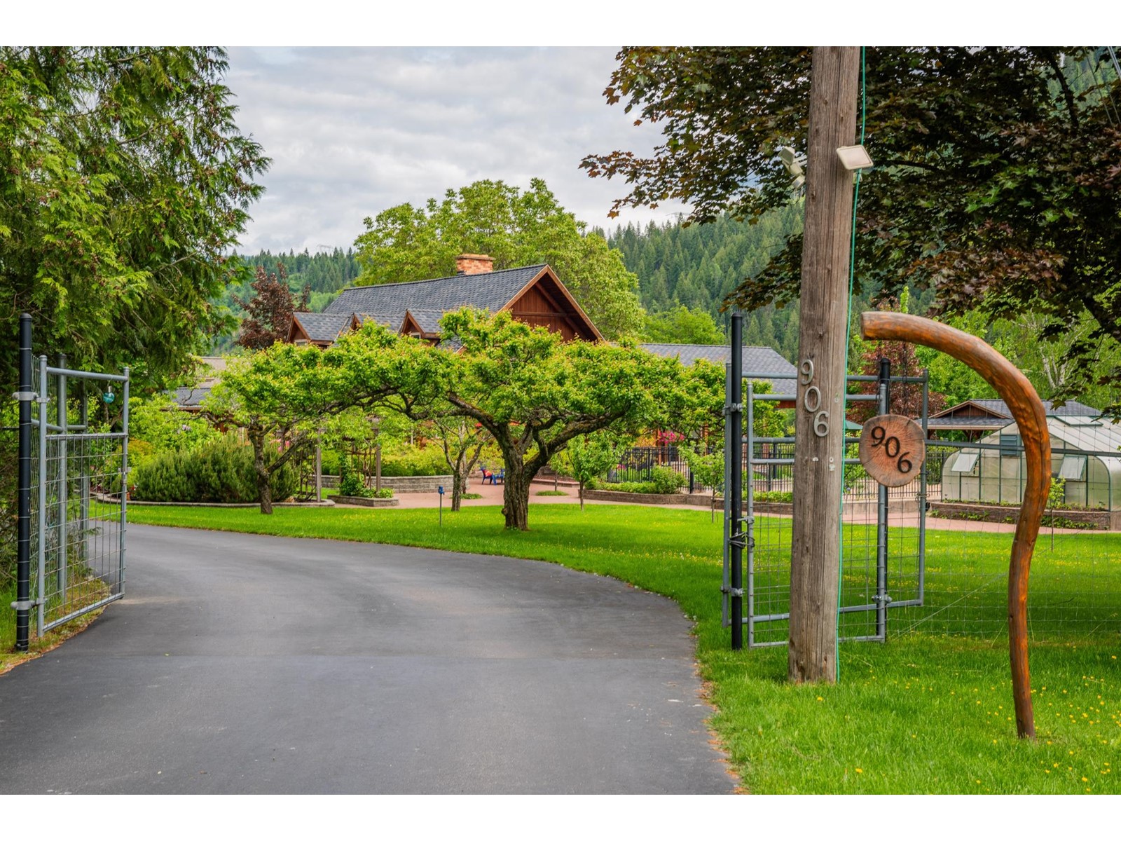Listing 2472963 - Large Photo # 99