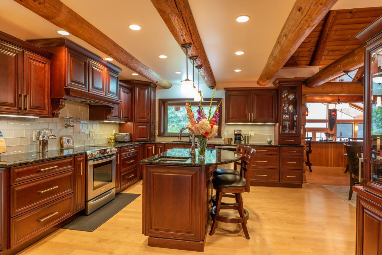 Listing 2472963 - Large Photo # 17