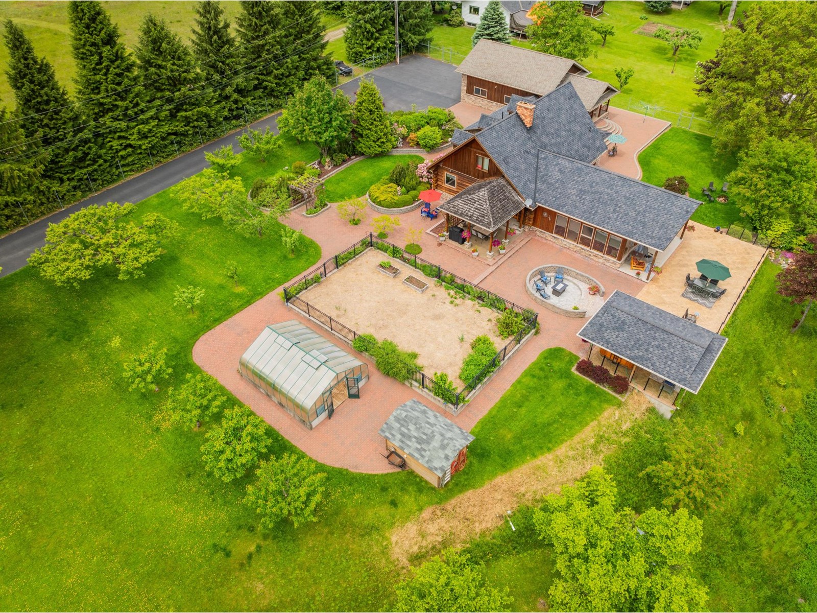 Listing 2472963 - Large Photo # 87