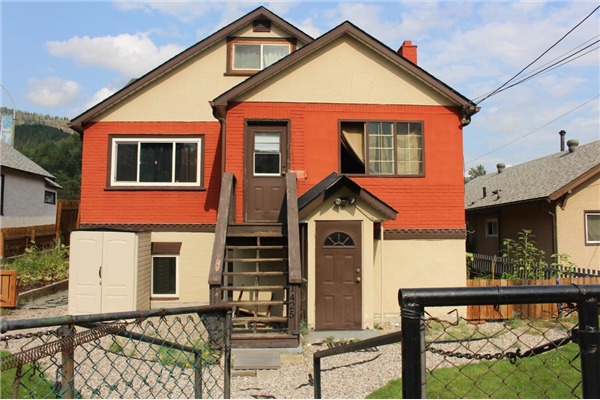 1425 THIRD AVENUE, Trail