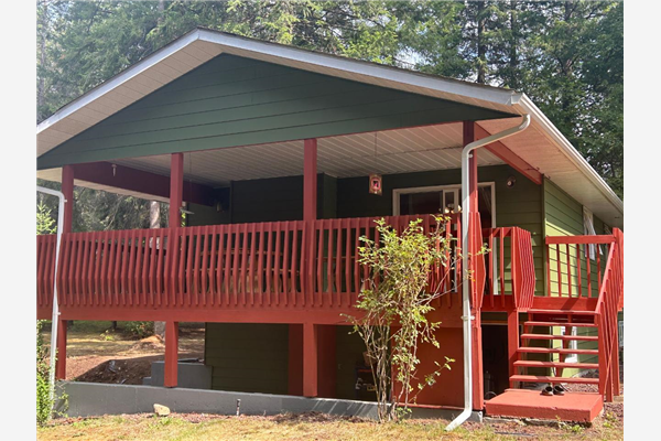 1055 WHITE ROAD, South Slocan
