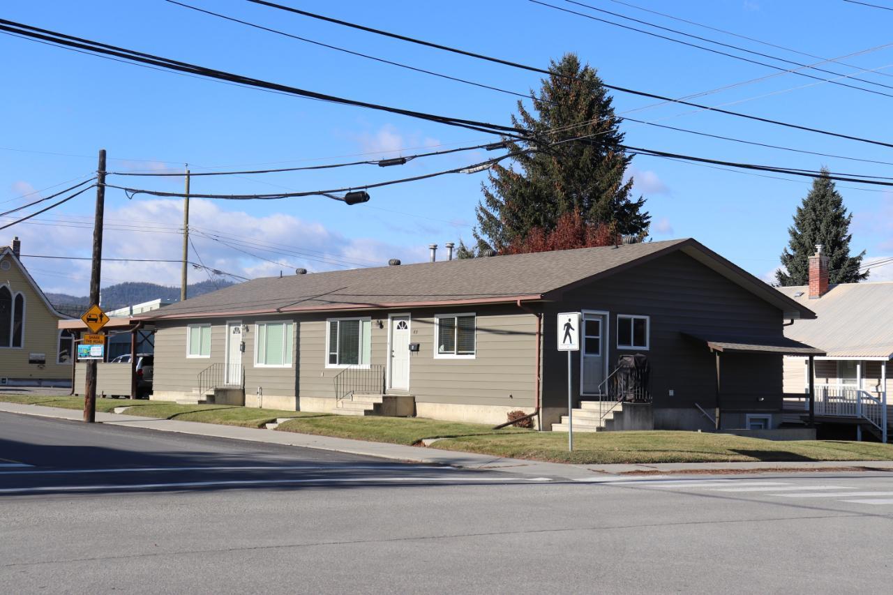 A & B - 43 14TH AVENUE S, #A & B