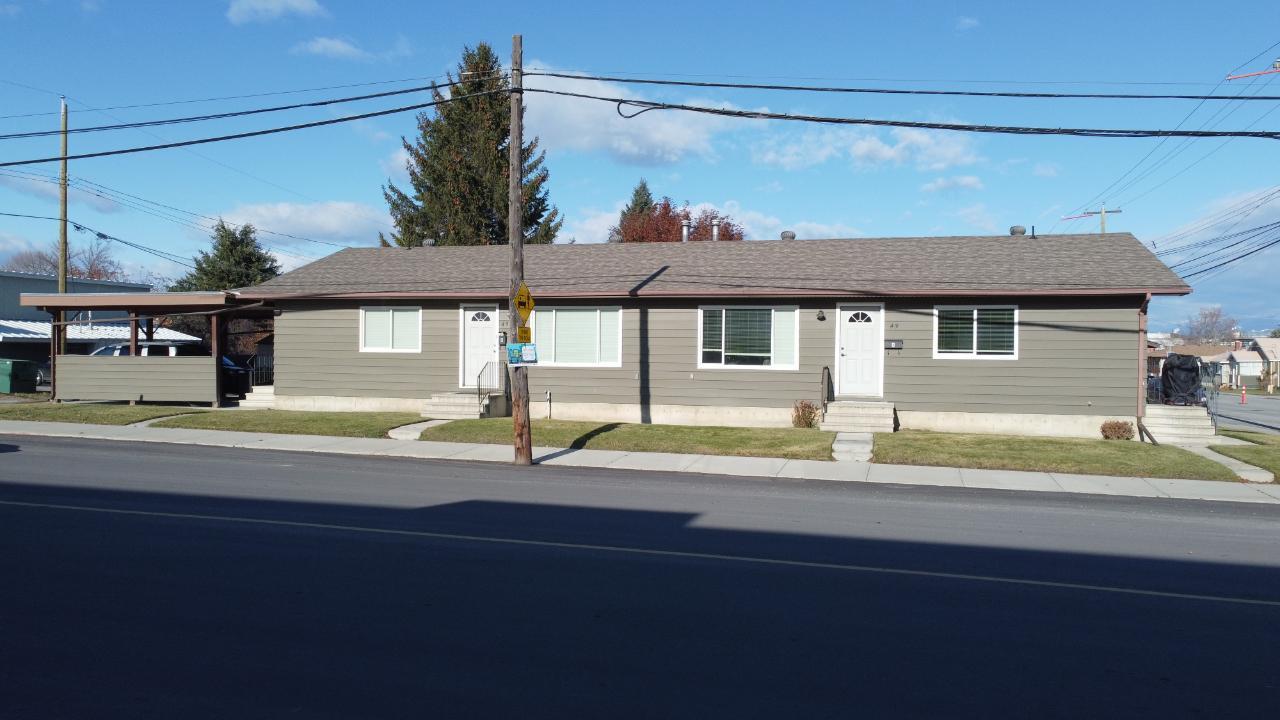 A & B - 43 14TH AVENUE S, #A & B