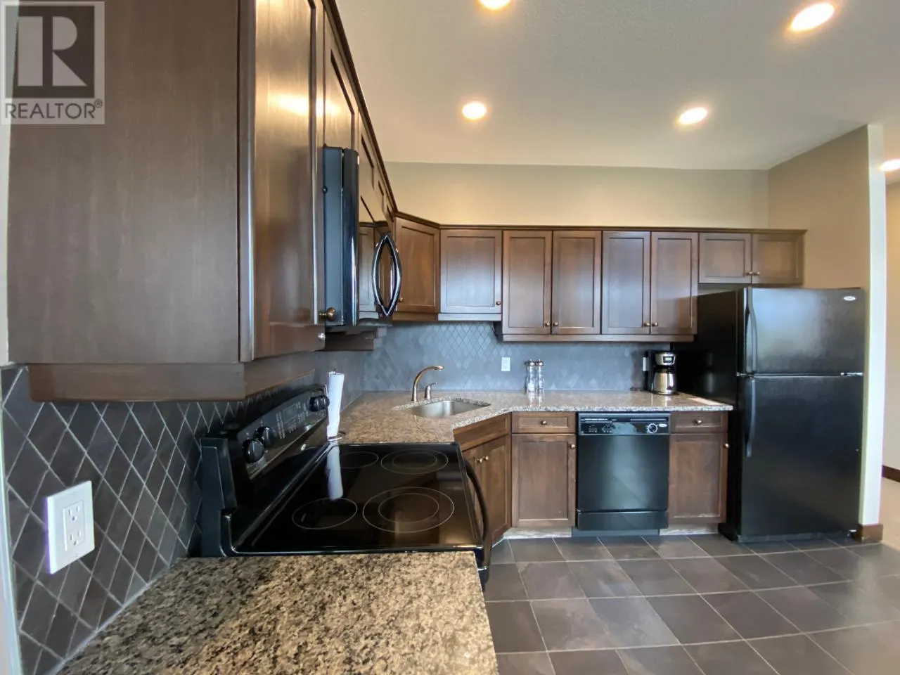 600 BIGHORN Boulevard Unit# 633D