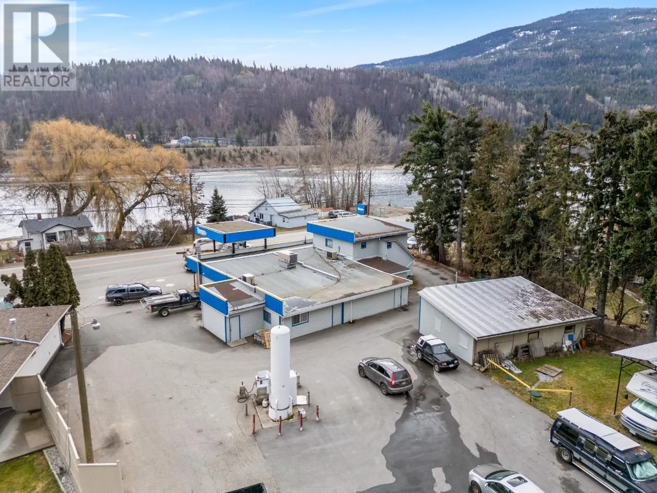 2593 Broadwater Road