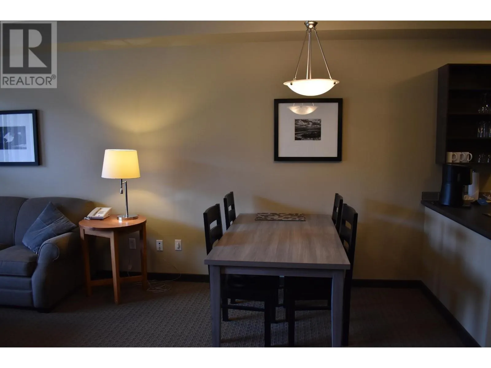 2064 SUMMIT Drive Unit# 110
