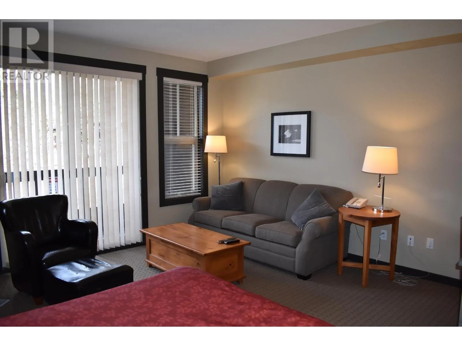 2064 SUMMIT Drive Unit# 110
