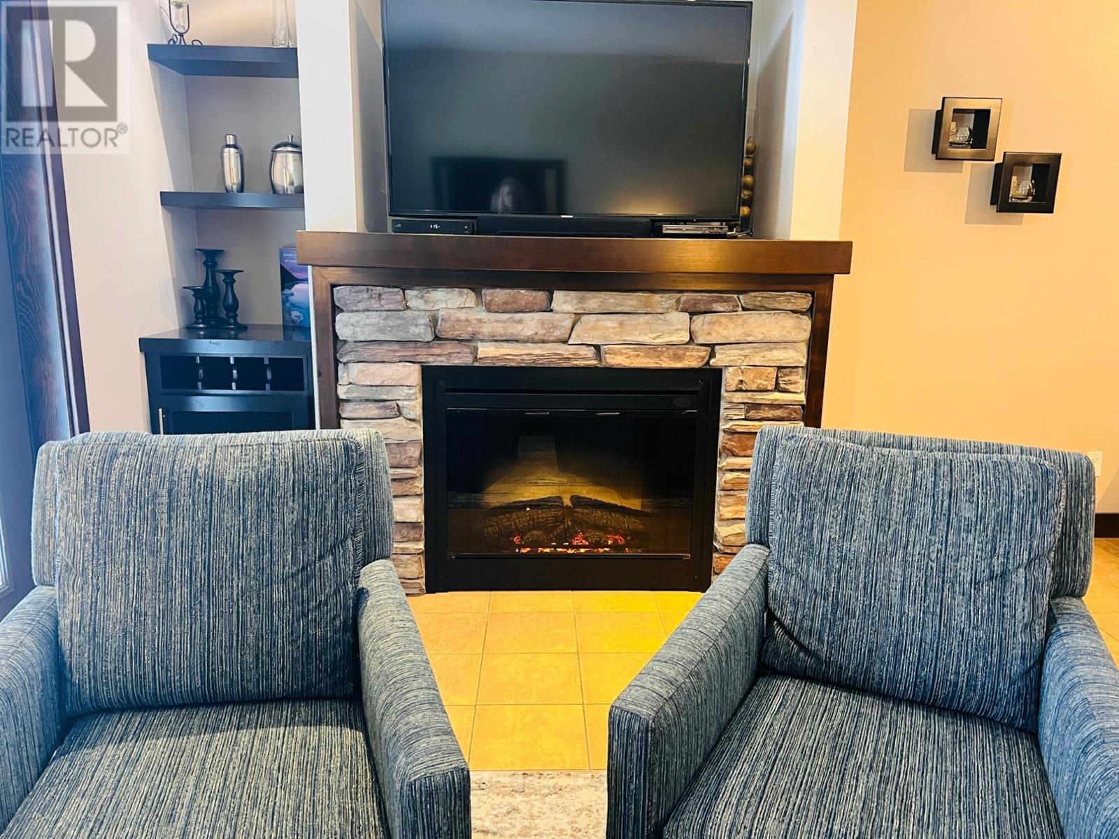 800 BIGHORN Boulevard Unit# 822c