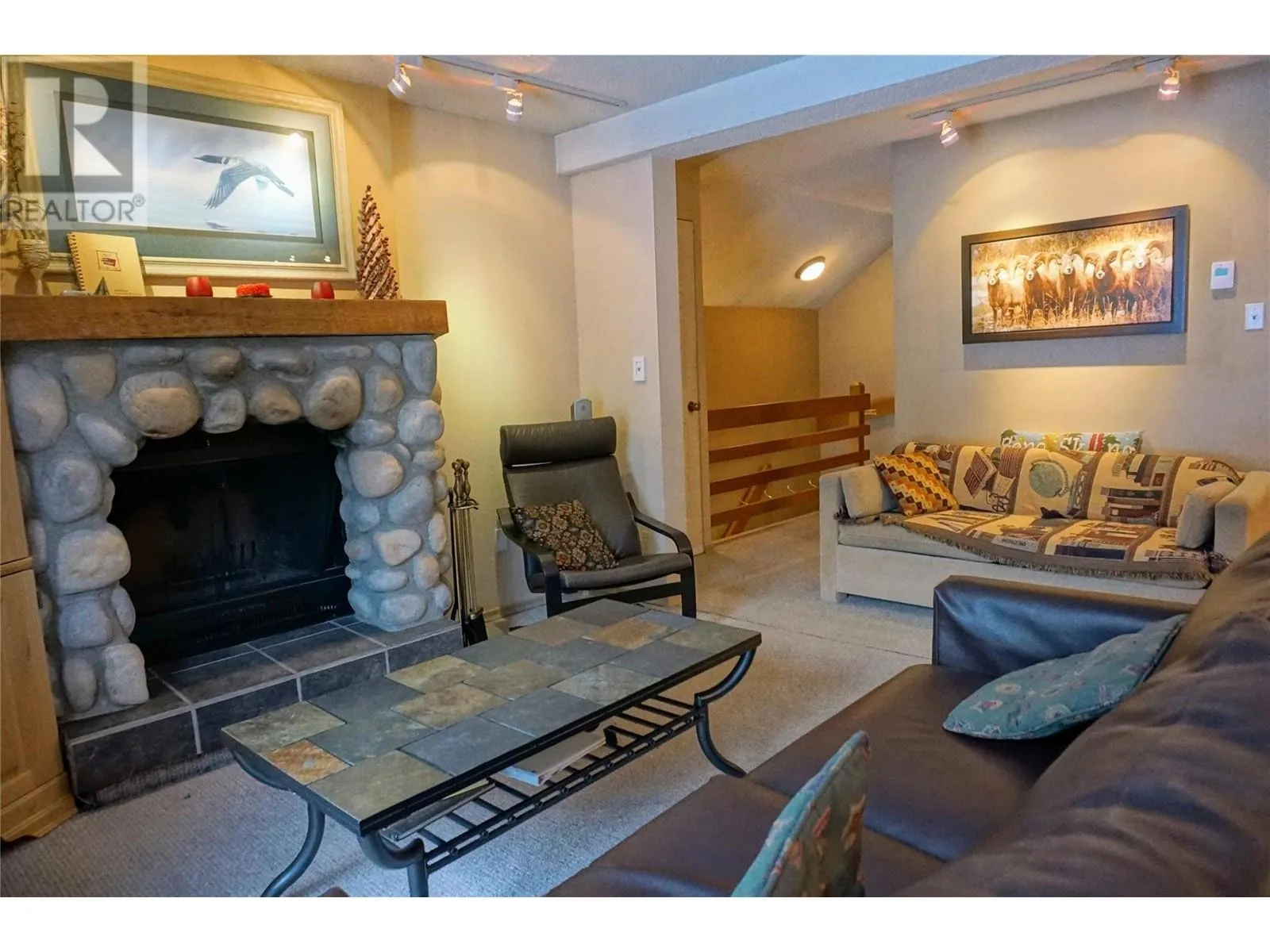 2030 PANORAMA Drive Unit# 1007