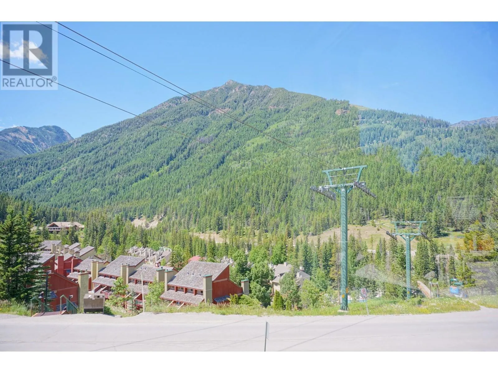 2049 SUMMIT Drive Unit# 314B