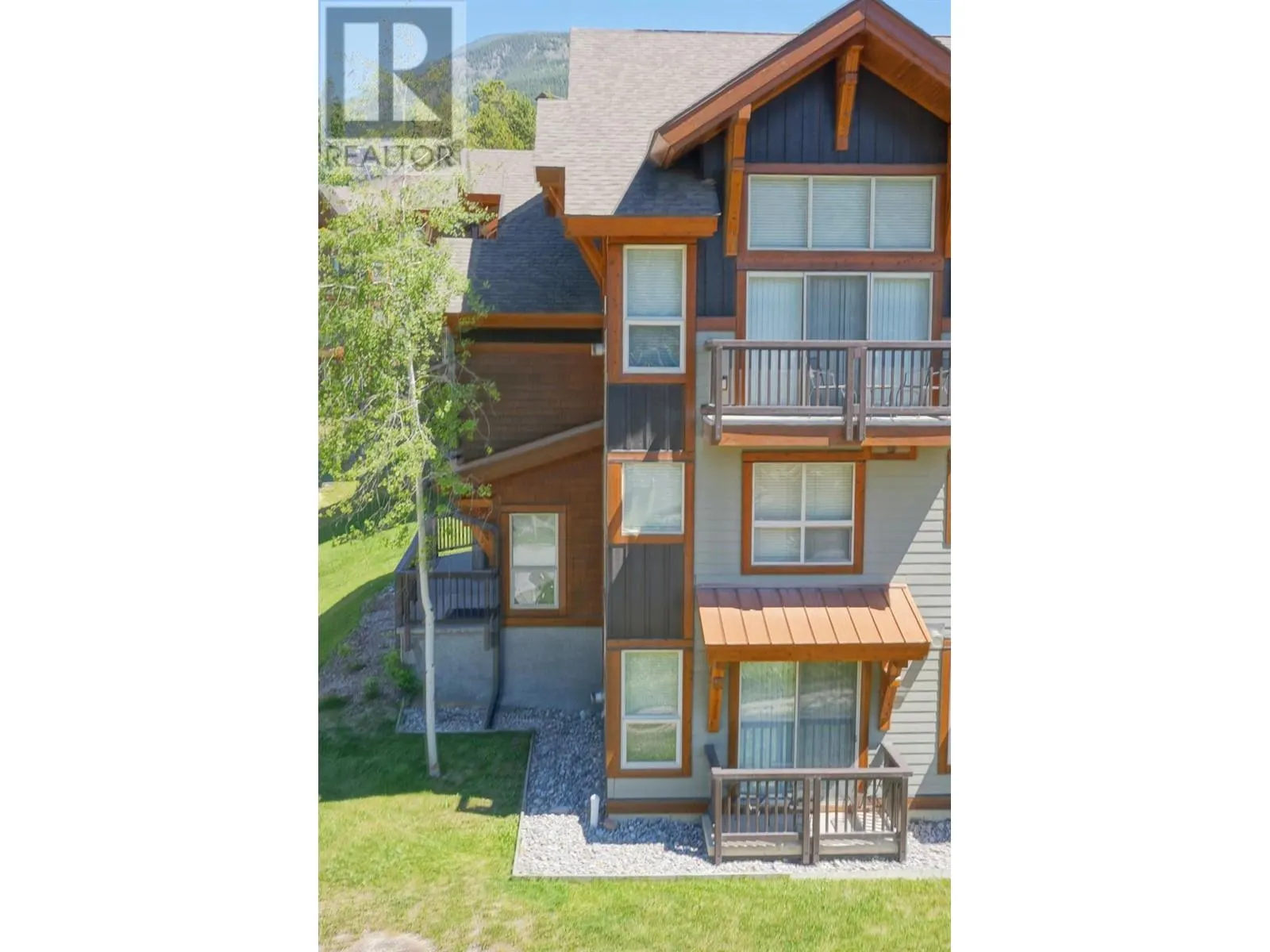 2049 SUMMIT Drive Unit# 314B