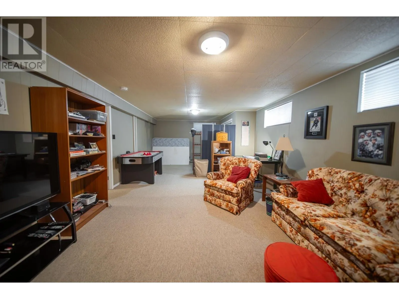 380 IVY Road