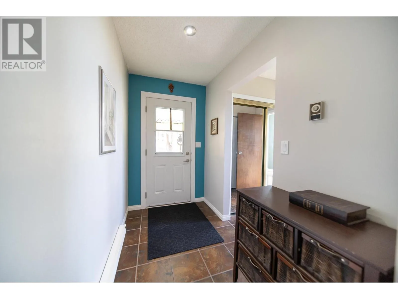380 IVY Road