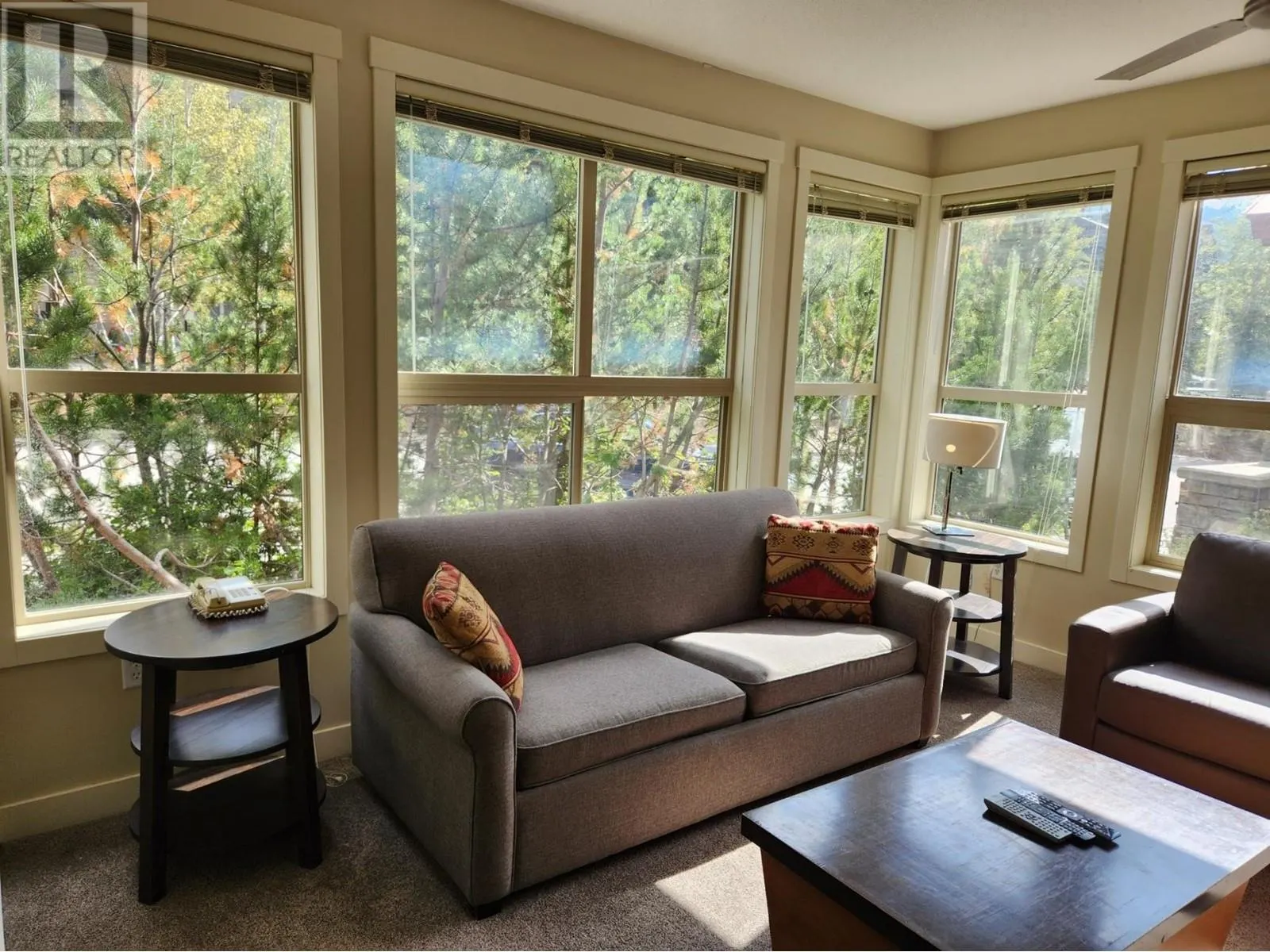 2049 SUMMIT Drive Unit# 211A