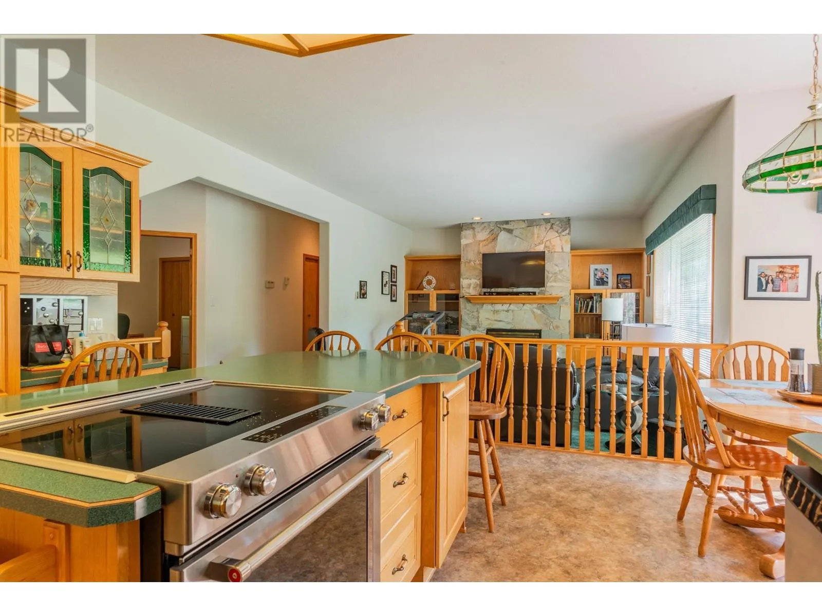 2718 OSACHOFF Road