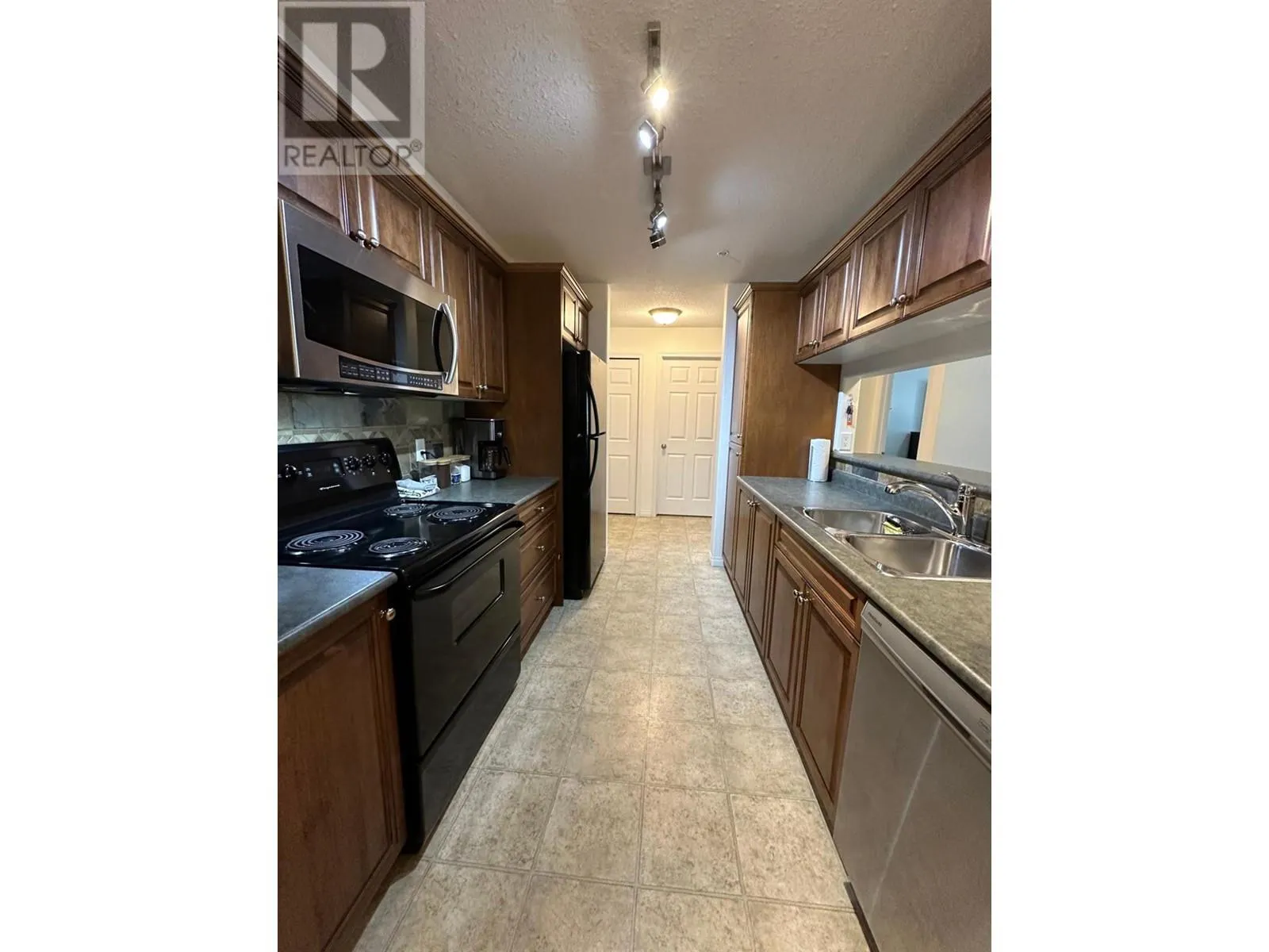 4767 FORSTERS LANDING Road Unit# 210