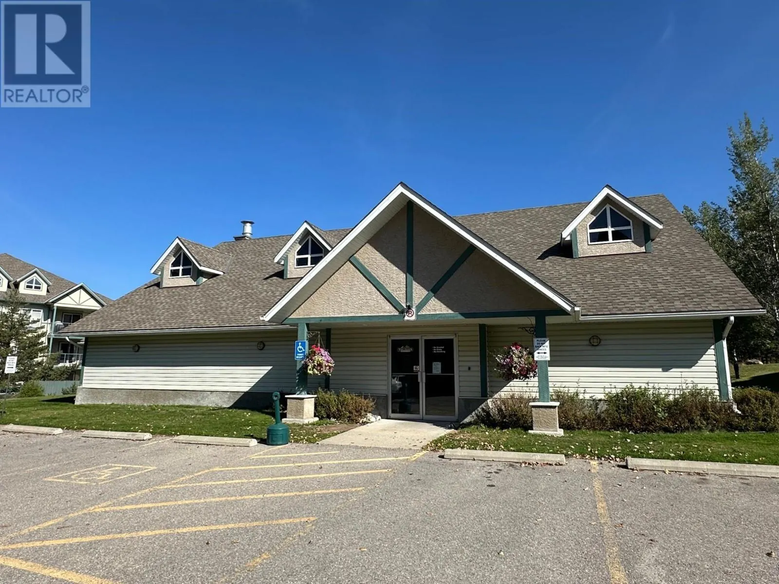 4767 FORSTERS LANDING Road Unit# 210