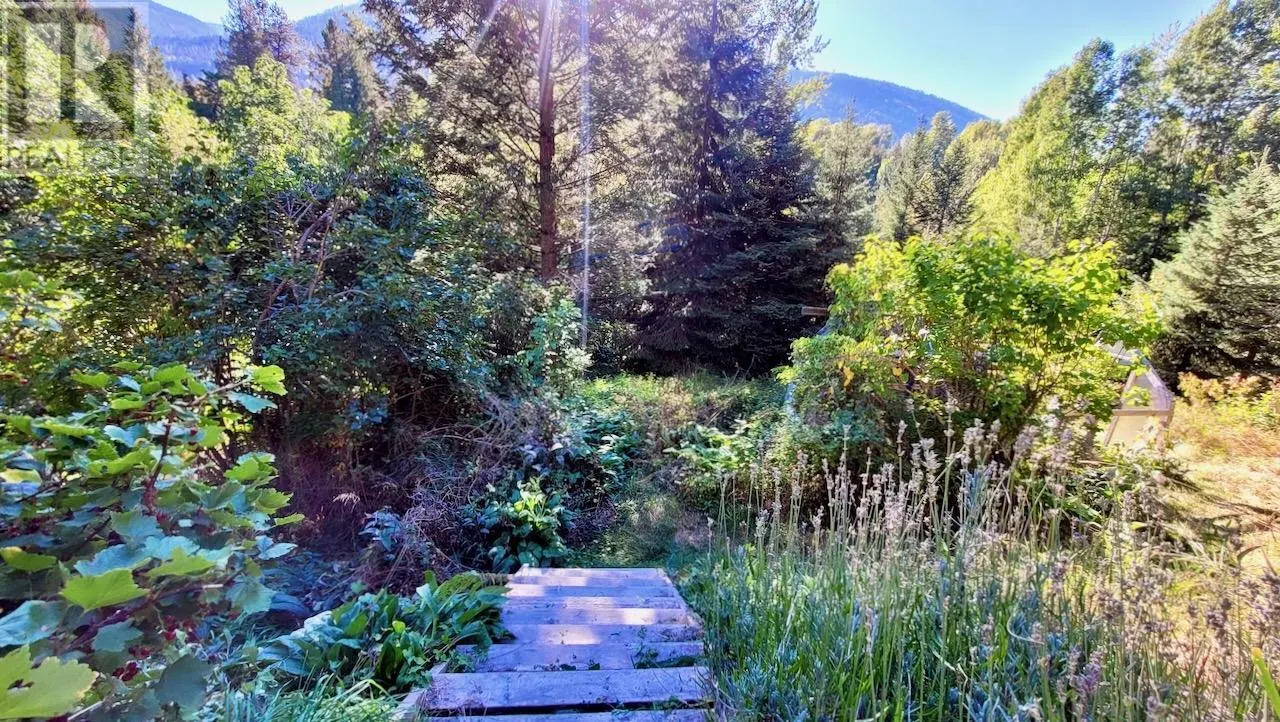 2010 CREEK Street