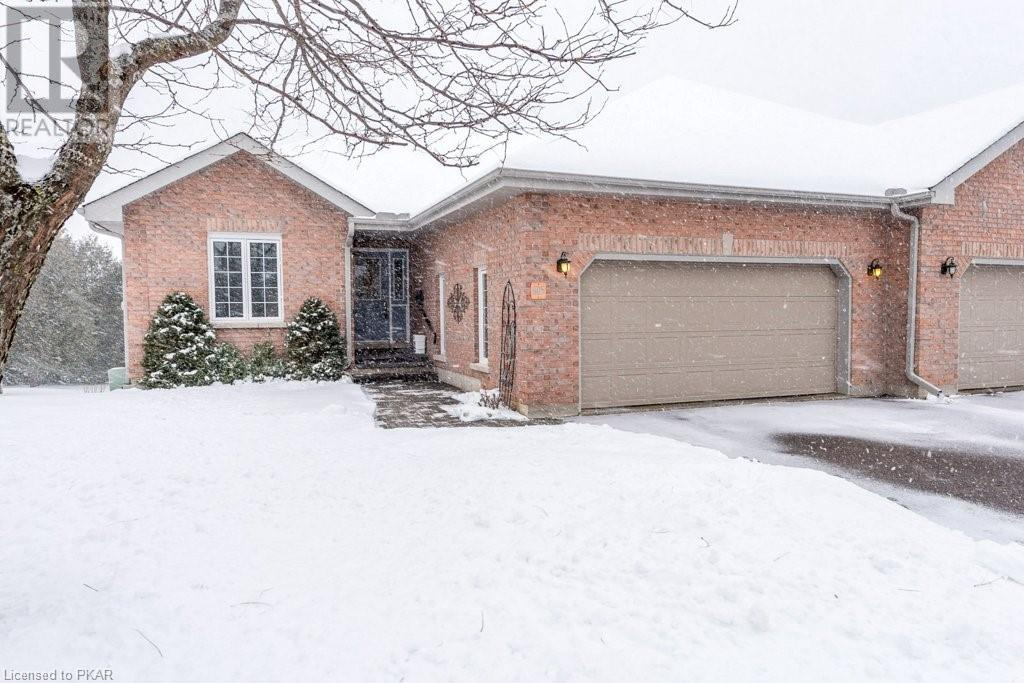 1742 RAVENWOOD DRIVE 605, (MLS® 3883077) See this property for
